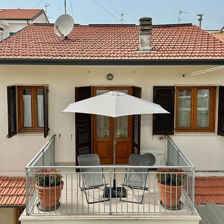 Vila Villino Anna Viareggio Exteriér fotografie