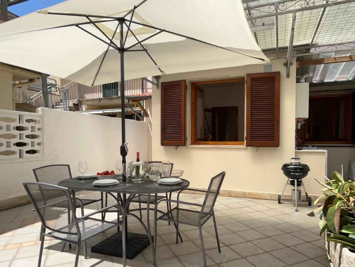 Vila Villino Anna Viareggio Exteriér fotografie