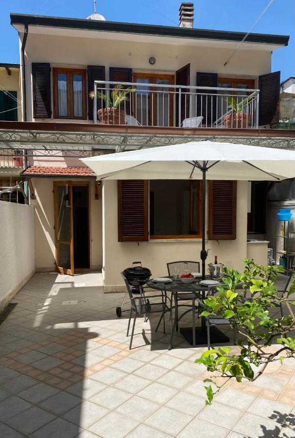 Vila Villino Anna Viareggio Exteriér fotografie